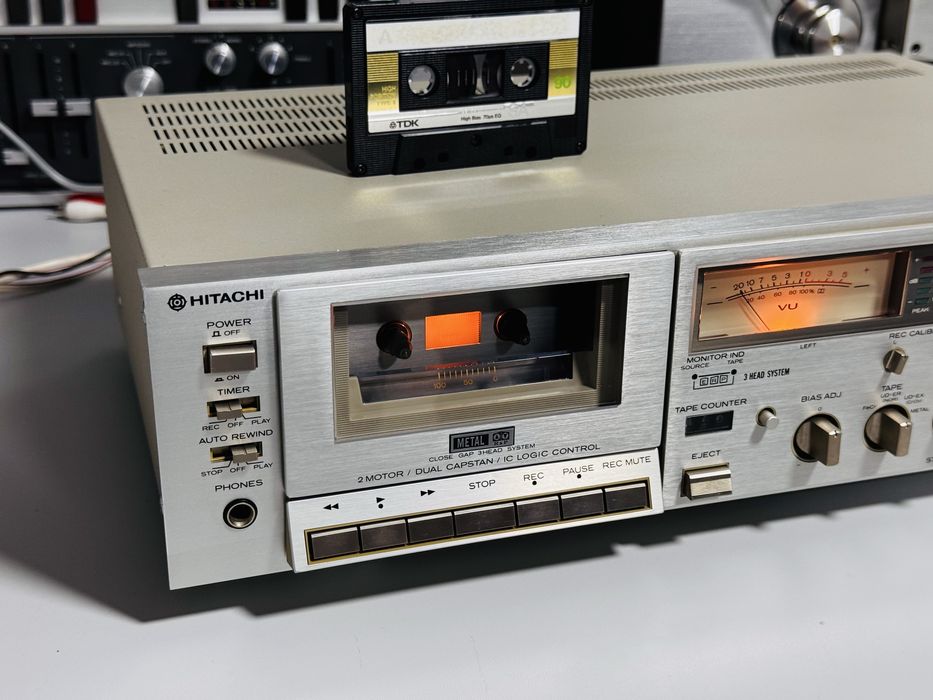 Deck cap de serie HITACHI D-90S,BIAS adj,REC calibrare,sunet deosebit