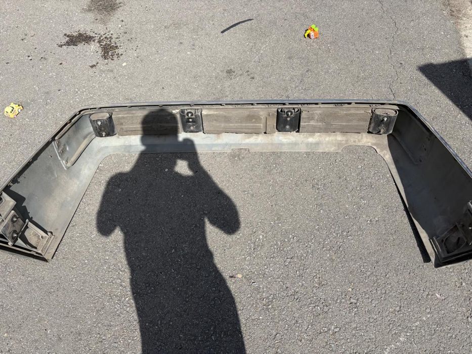 Продам запчасти на мерседес 124