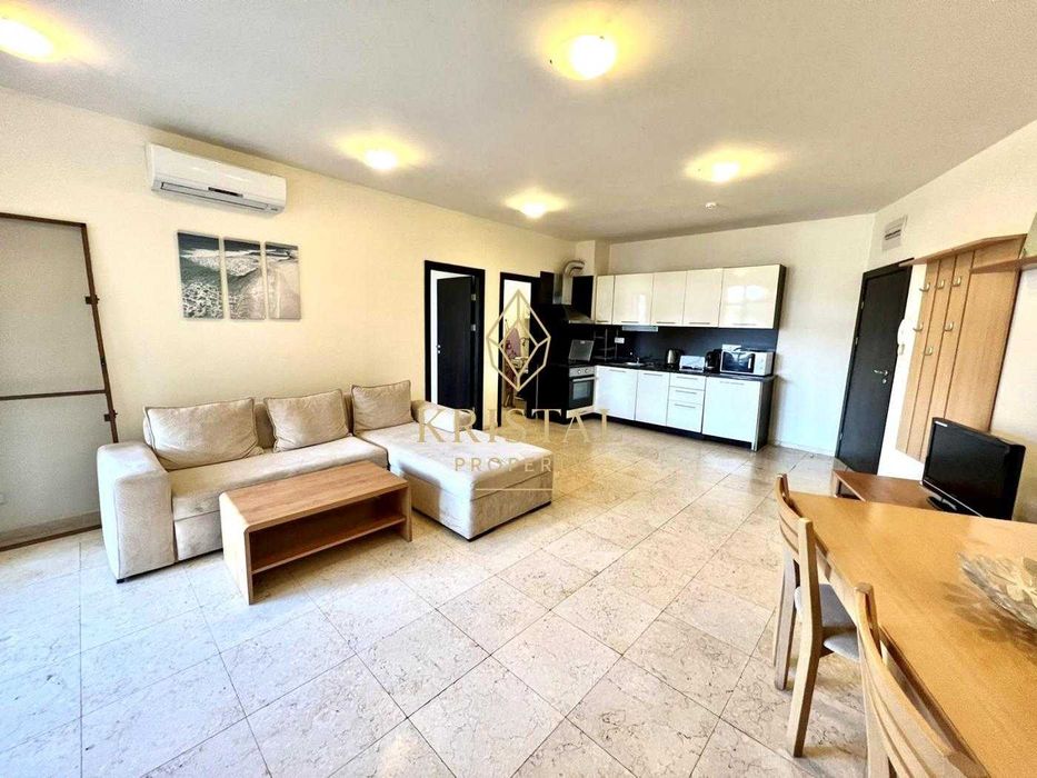 Продава се Тристаен апартамент в Свети Влас - 100 кв.м за 1520 €/кв.м - Снимка #2