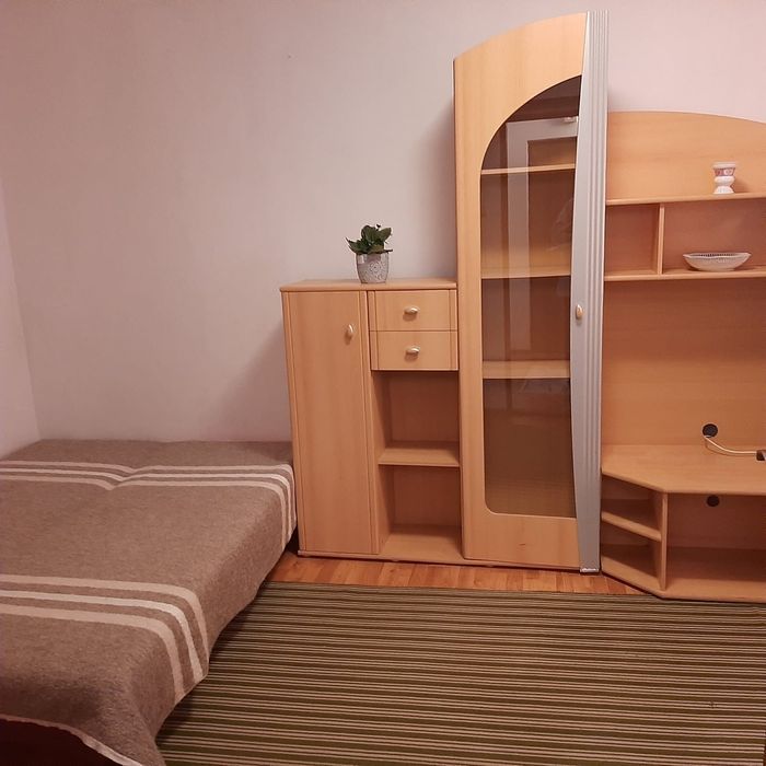 Garsoniera de închiriat în centrul strandului