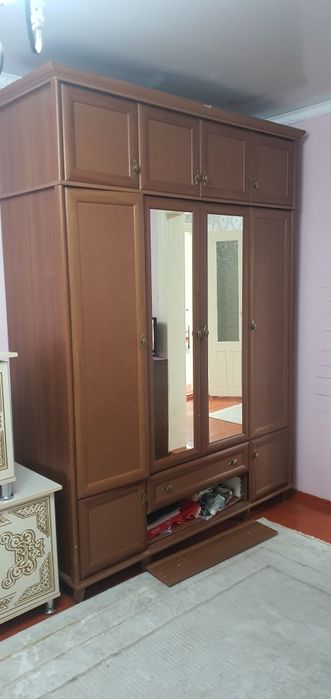 Шкаф спальный хороший