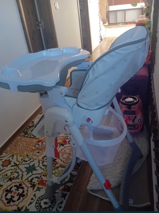 Столчето за кърмене Lorelli