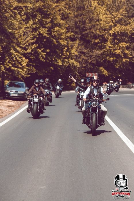 Cafe Racer BMW K75 - Visul albastru