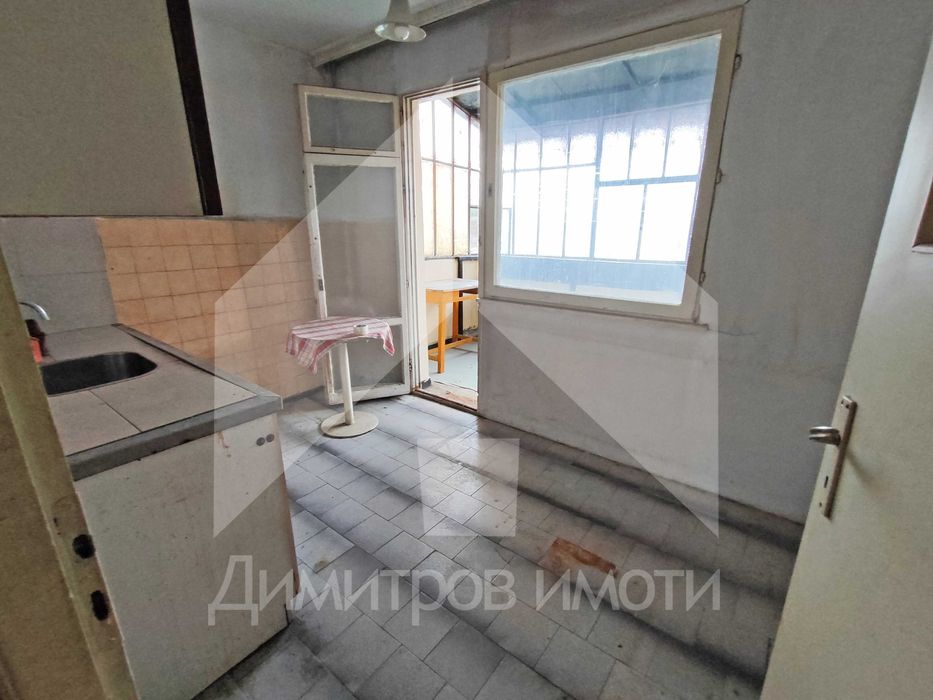 Продава се Едностаен апартамент в Нови пазар - 42 кв.м за 786 €/кв.м - Снимка #6