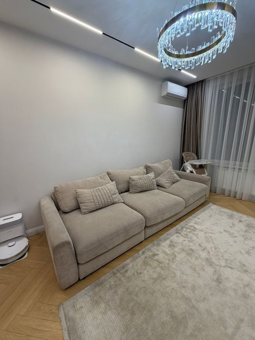 Диван в очень хорошем состоянии