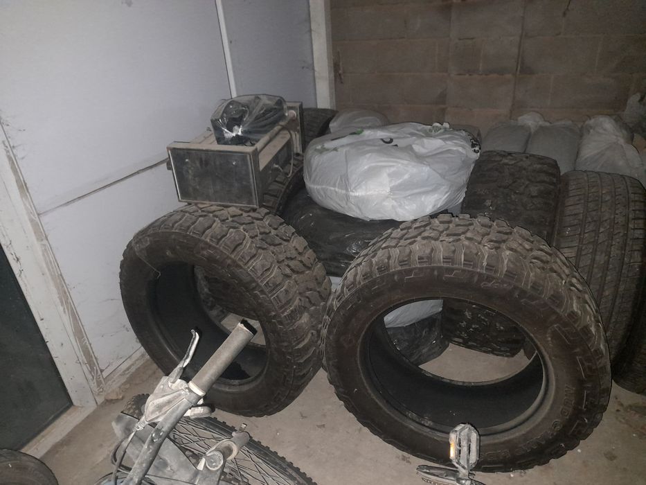 Шины от автомобиля