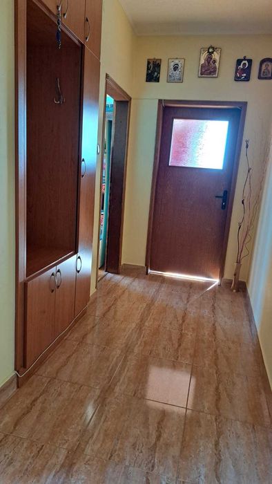 Продавам 2 етажа