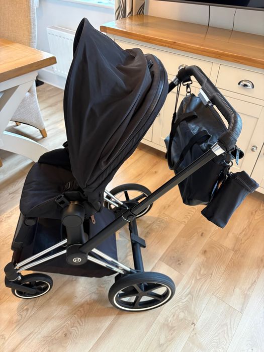 Cybex ePriam Platinum Black