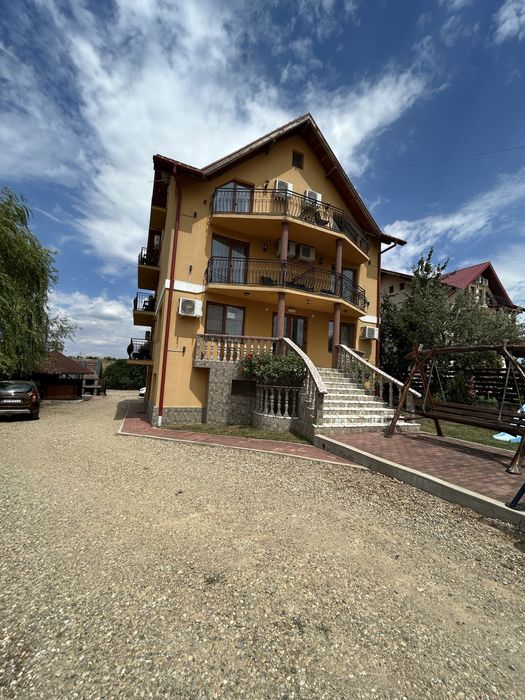 Pensiune Felix  15 camere