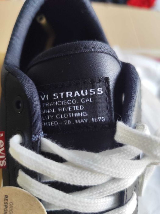 Papuci Levis Tijuana 2 marime 38 Sneakers