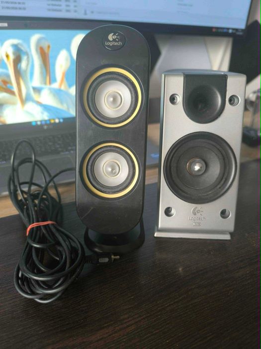 Vand sateliti Logitech Z5500, z2300 si X-530 (doar 100 lei tot pachetul)