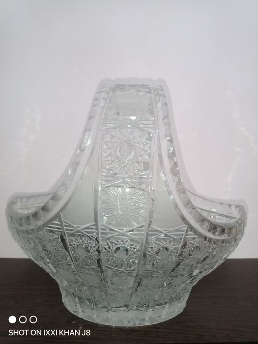 Корзинка хрусталь 25 см. Корзина