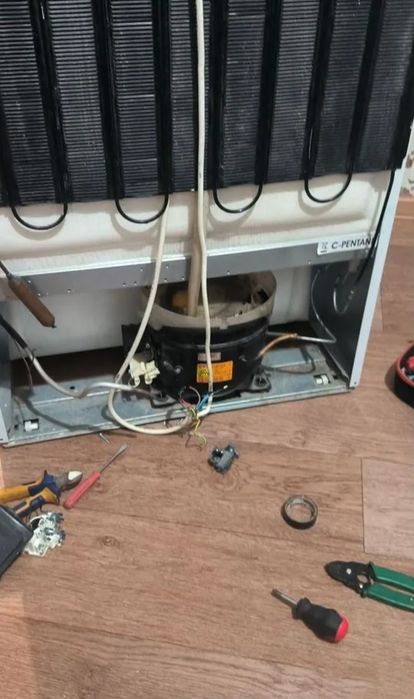 Срочный ремонт холодильников и морозильников выезд мастера