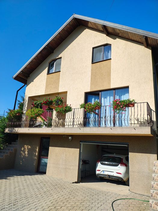 Casa de vânzare în Carlig.