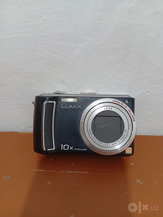 Фотоапарат Panasonic хорошем состояние.
