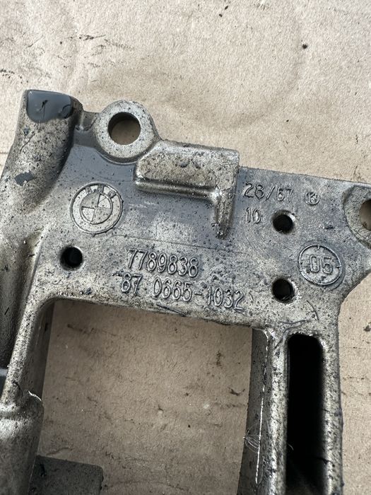 Pompa ulei BMW Seria 5 E60 E61 530d 525d 177cp 218cp 231cp 7789838