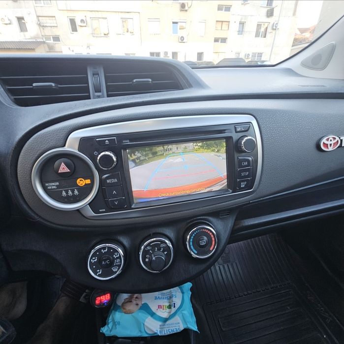 TOYOTA Yaris 2012 — imagine 5