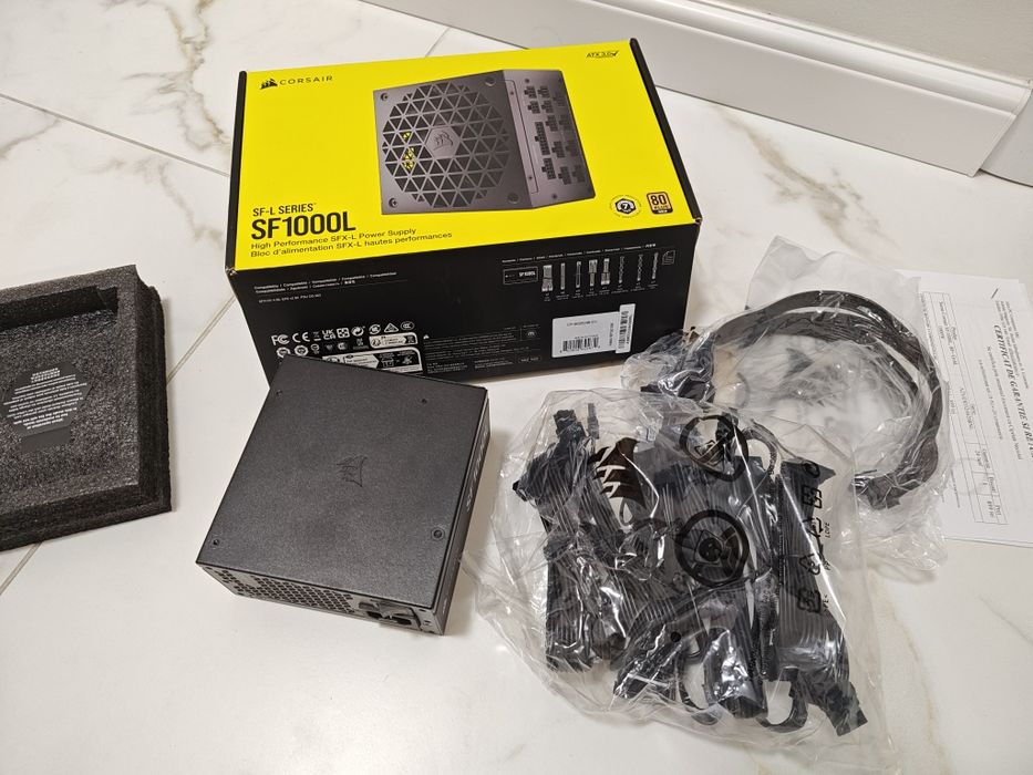 Componente sistem PC SFX Corsair 1000W, Enermax 550W, Cooler Master NR200