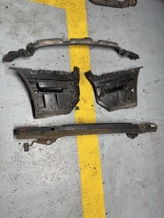 Suport bara spate bmw e92 e93 armatura bara spate bmw e92 e93