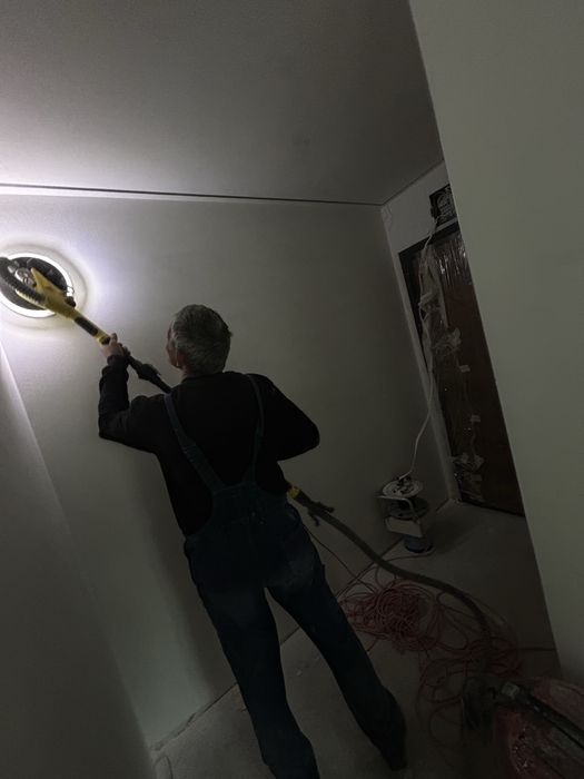 Предлагам шпакловка и боядисване в гр.Русе и в Района