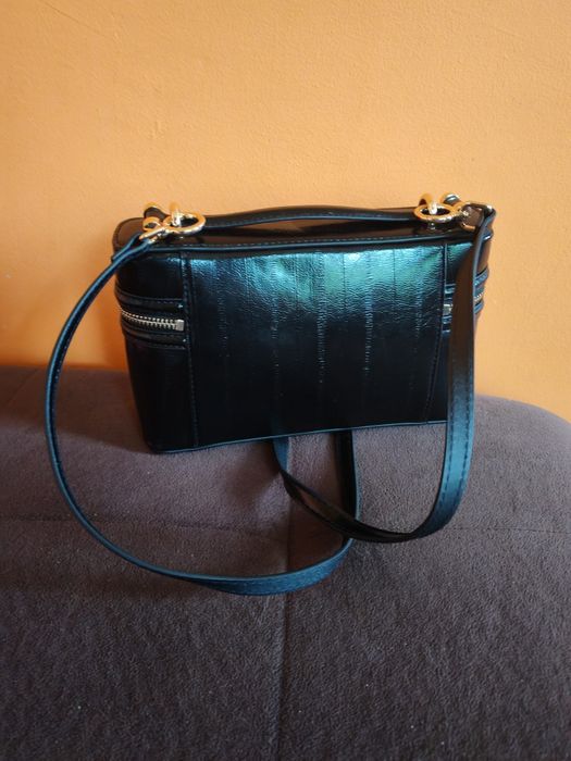 Чанта H&M черна малка