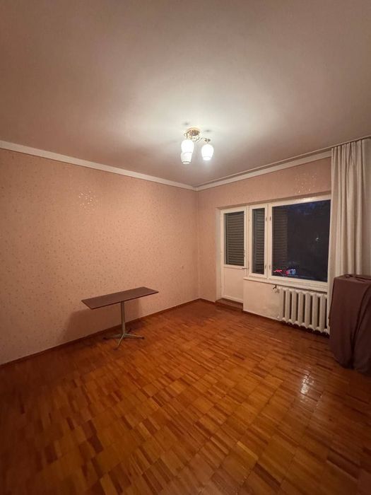 3 ком. квартира, 3/4/4. Спутник 7 (Сергели). Дом кирпичный.