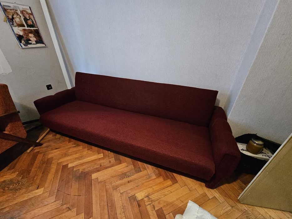 Диван тройка , разгъваем на спалня + фотьойл