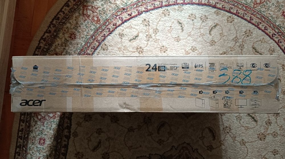 Vând Laptop,  Monitor.