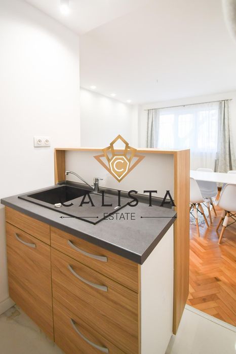 Дава се под наем Тристаен апартамент в София, Оборище - 115 кв.м за 800 € - Снимка #5