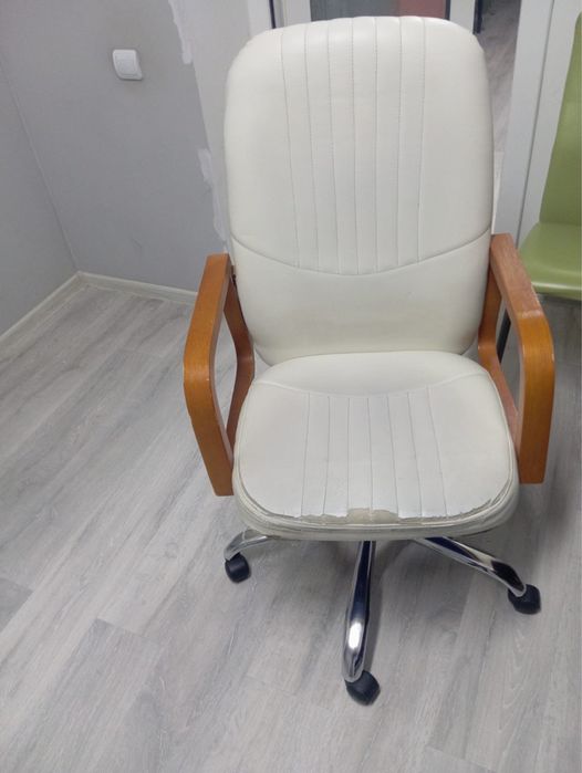 Стол и стол руководителя