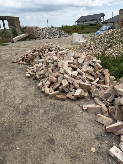 Caramida din demolari 1.5 de bani bucata