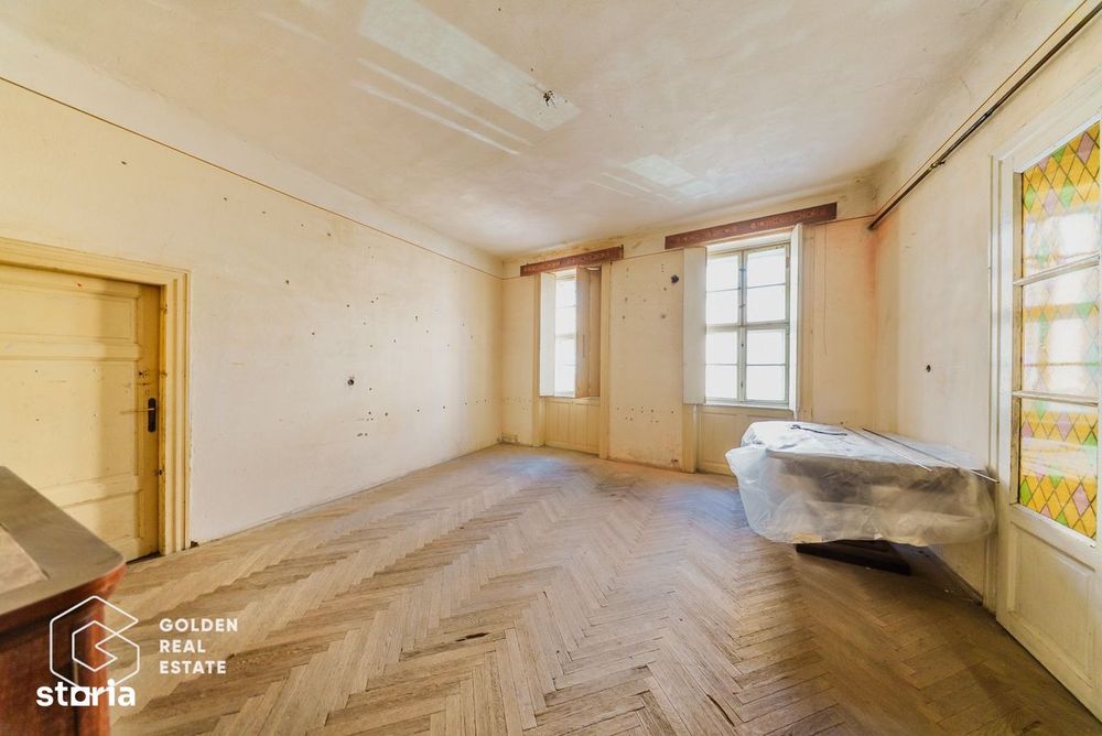 4 Camere la casă, 215mp+261mp teren, str Preparandiei