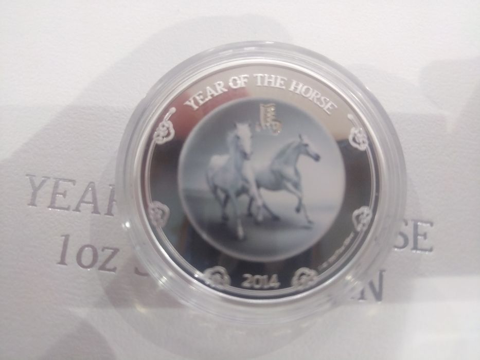 Сребърна монета 1 унция година на Коня 2014 Лунар
(Lunar II)
Австралий