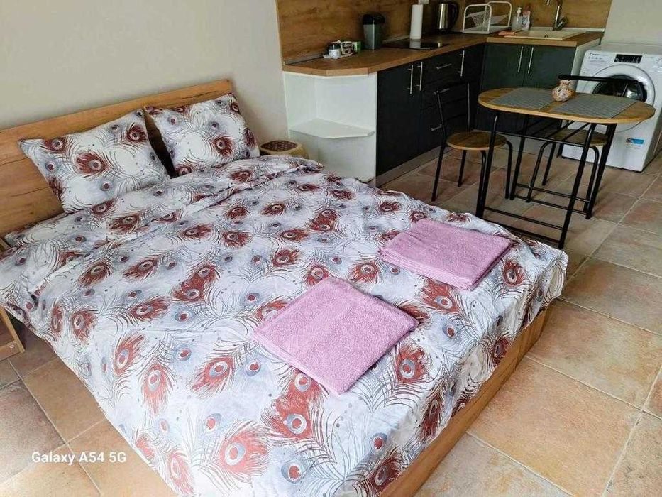 Дава се под наем Едностаен апартамент в к.к. Св.Св. Константин и Елена - 30 кв.м за 255 € - Снимка #4