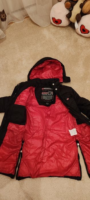 Geaca,haină călduroasă iiNorway Geographical  128 cm Superbă