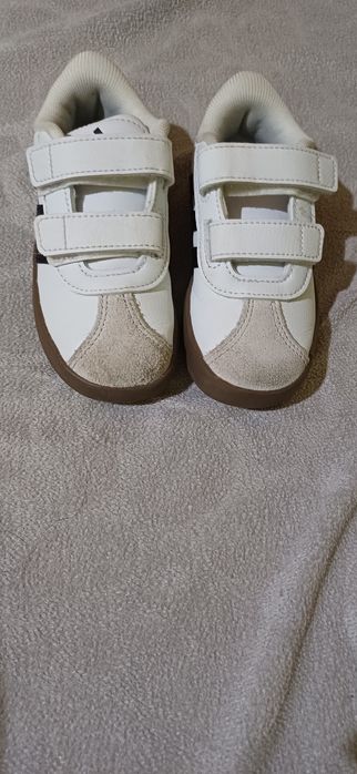 Обувки и боти за момче.