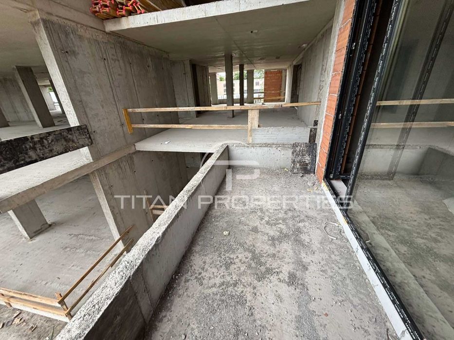 Продава се Едностаен апартамент в Пловдив, Тракия - 40 кв.м за 1538 €/кв.м - Снимка #2