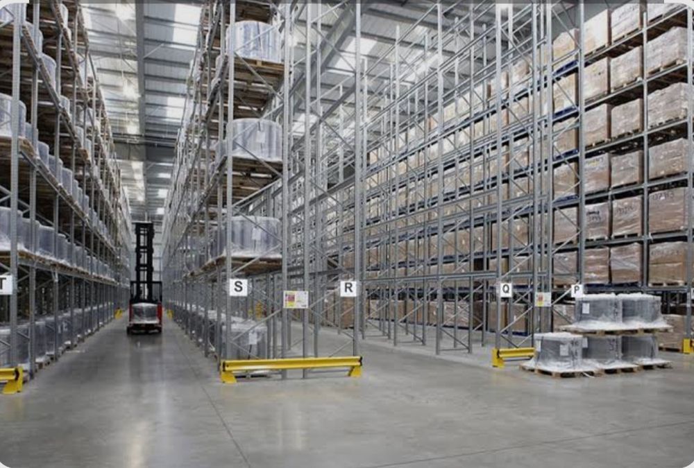Rafturi metalice industriale reglabile