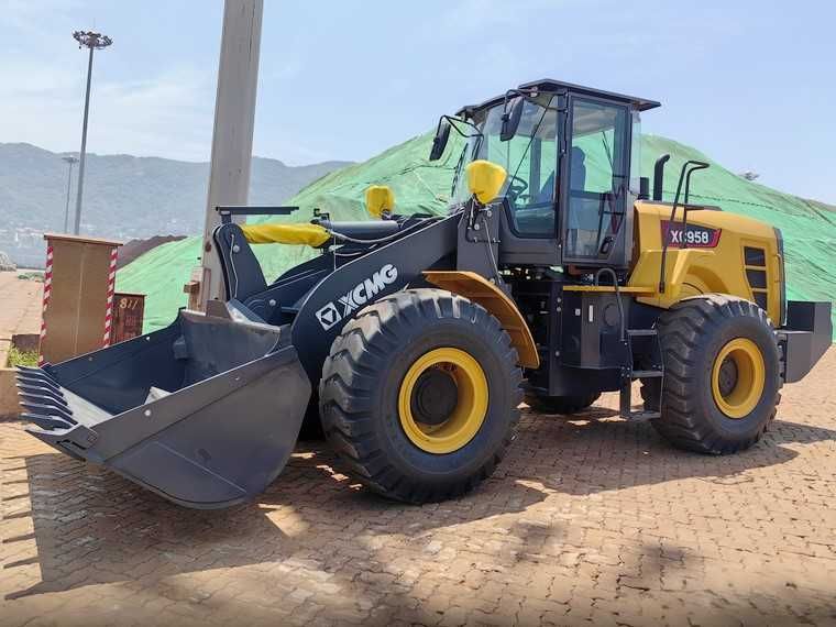 Погрузчики XCMG  (LW500FN-3м3. ZL50GN-3м3.XC958-3.2m3.XC958-3.5m3.)
