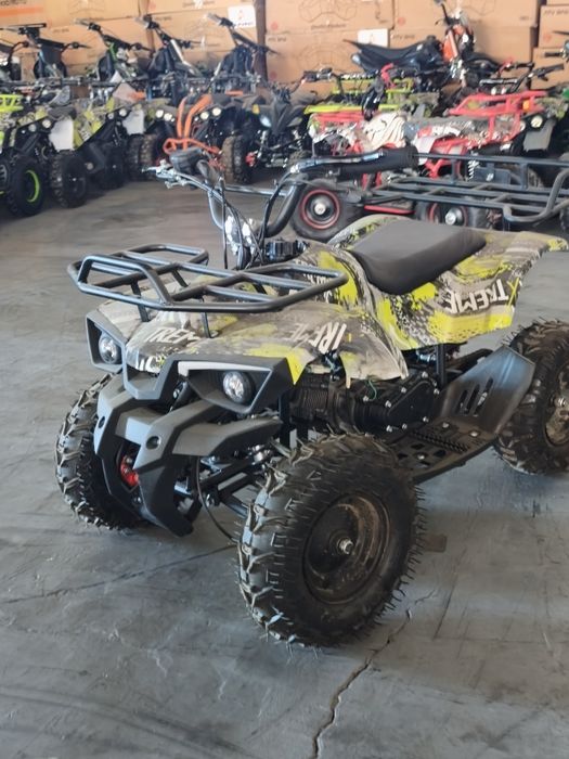 ATV quad 49cc puțin prăfuit la mâna a doua puțin utilizat merge perfect