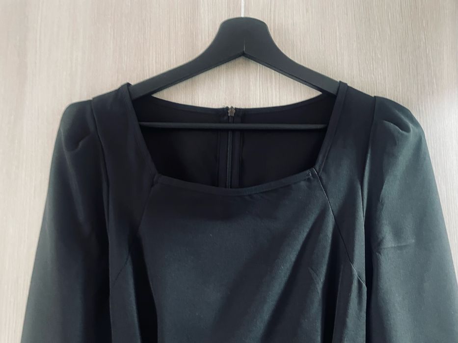 Rochie neagra, midi