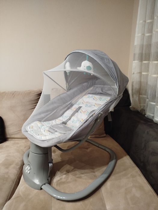 Детска люлка със звук и песнички