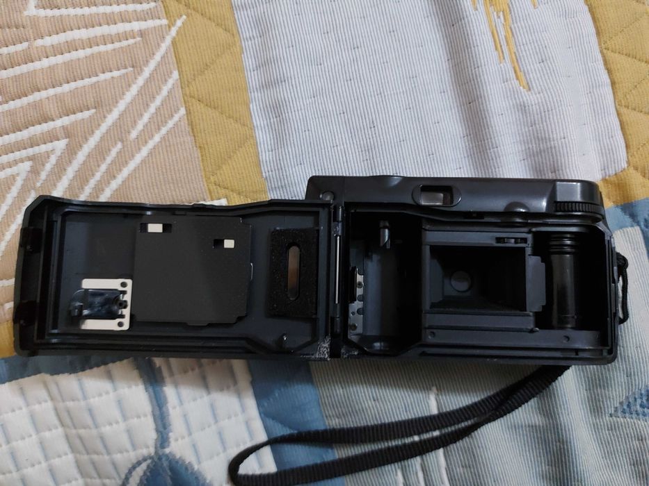 2 бр. ретро 35mm филмови фотоапарати – Canon LA20+Skina SK-222-Vintage