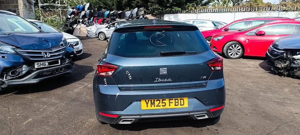 Dezmembrari / Dezmembrez Seat Ibiza 1.0 DUSA cutie viteze cutie viteze manuală - cod wak cod culoare LS7H