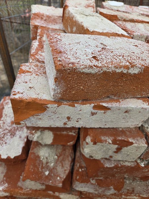 Cărămidă veche pentru gratar