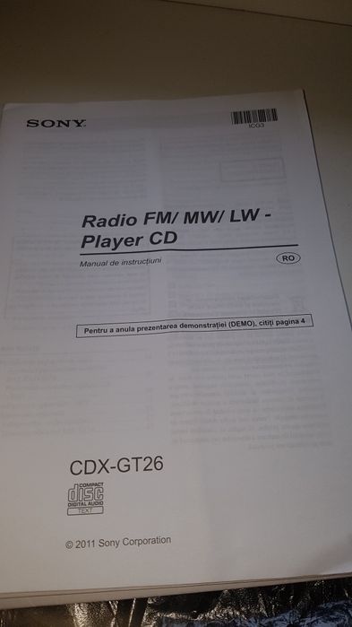 Vand radio de masina sony , 100 lei