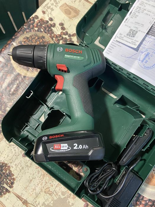 Продавам винтоверт bosch