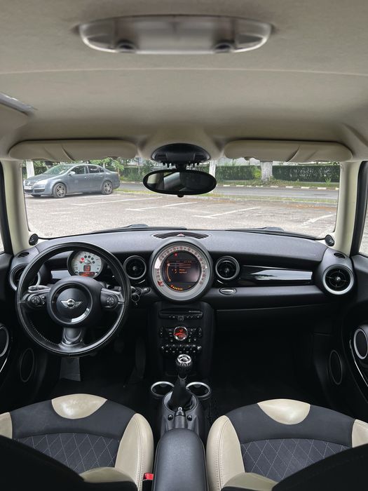Mini Cooper D  R56