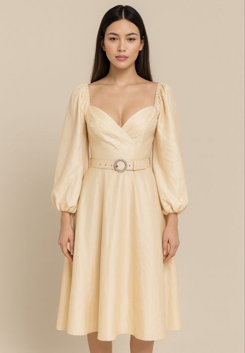 Платье от Lichi, миди, бежевый М