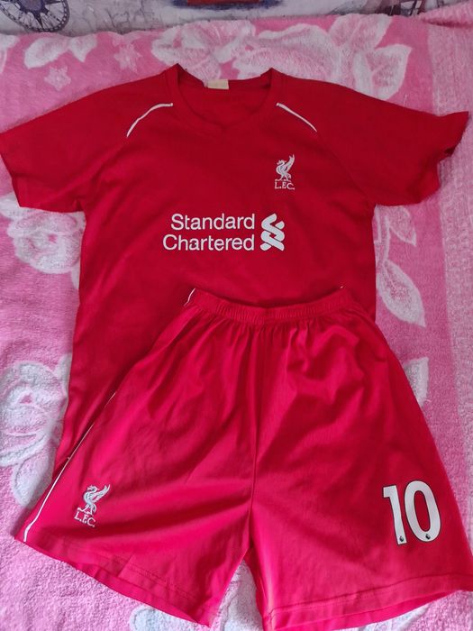 Спортивные костюмы